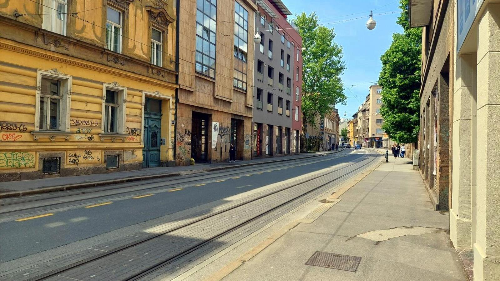 Tino Appartement Zagreb Buitenkant foto